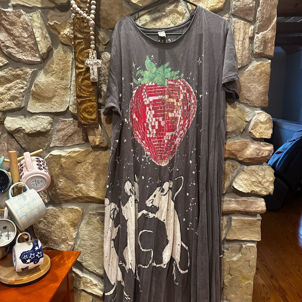Magnolia Pearl strawberry disco dress